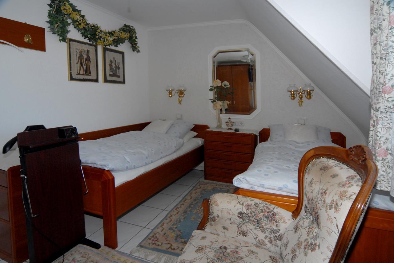 Haus Wessel Hotel Keulen Buitenkant foto