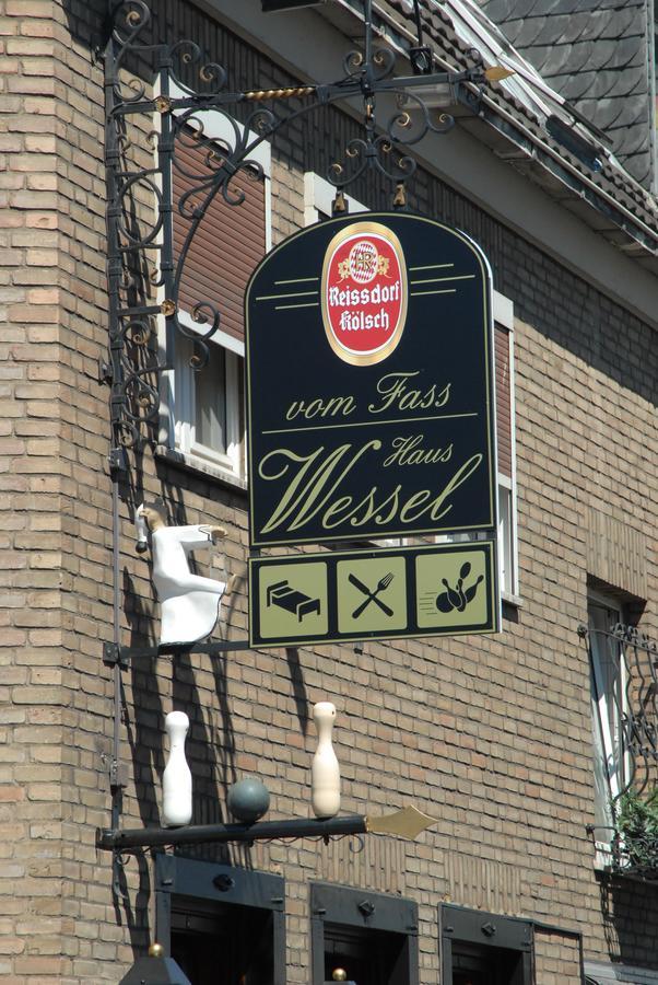 Haus Wessel Hotel Keulen Buitenkant foto